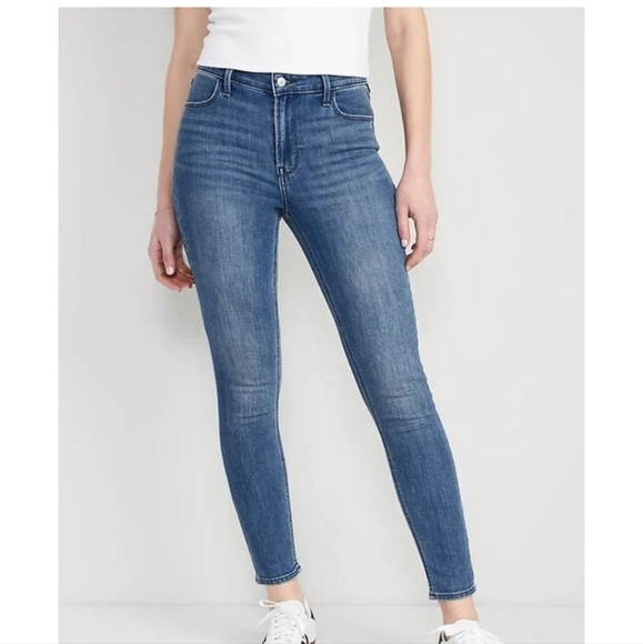 Old Navy High Rise Wow Super Skinny Jeans - Picture 1 of 13